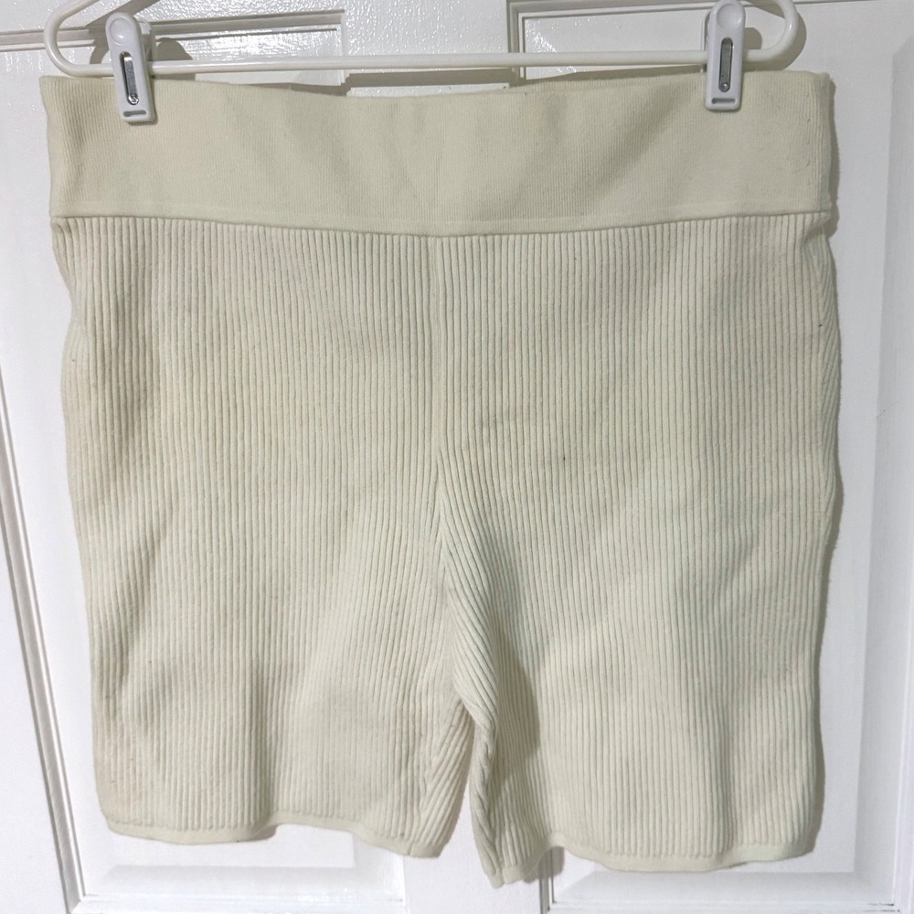 Lululemon Ribbed Knit Biker Shorts Cream White High Rise Size 16 LW7CBDS